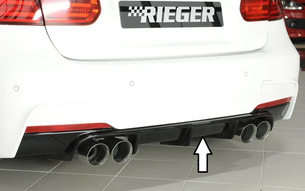 Rieger vložka zadního nárazníku pro BMW řada 3 F30, F31 sedan, touring vč. faceliftu, plast ABS lakovaný do černé lesklé barvy, pro dvojité koncovky na obou stranách 4x90 mm (335i/340i look) Kup Teď