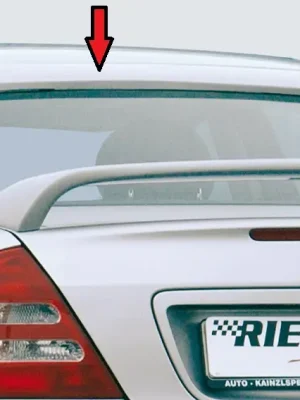 Rieger patka na zadní okno pro Mercedes třída C W203 sedan, 05/00-, plast ABS bez povrchové úpravy, bez výřezu pro anténu Sleva