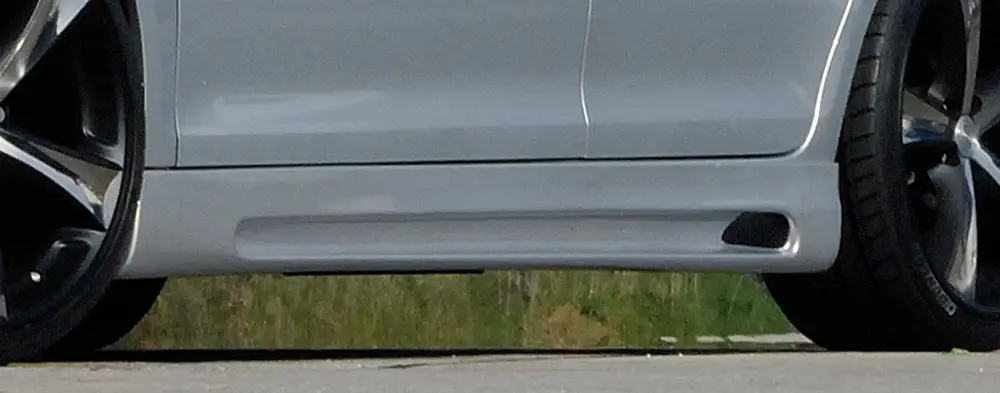 Rieger boční práh mont. strana pravá pro Volkswagen Jetta 3 1KM 5-dvéř., r.v. 08/05-, plast ABS bez povrchové úpravy, s prolisem a výřezem Časově Omezené