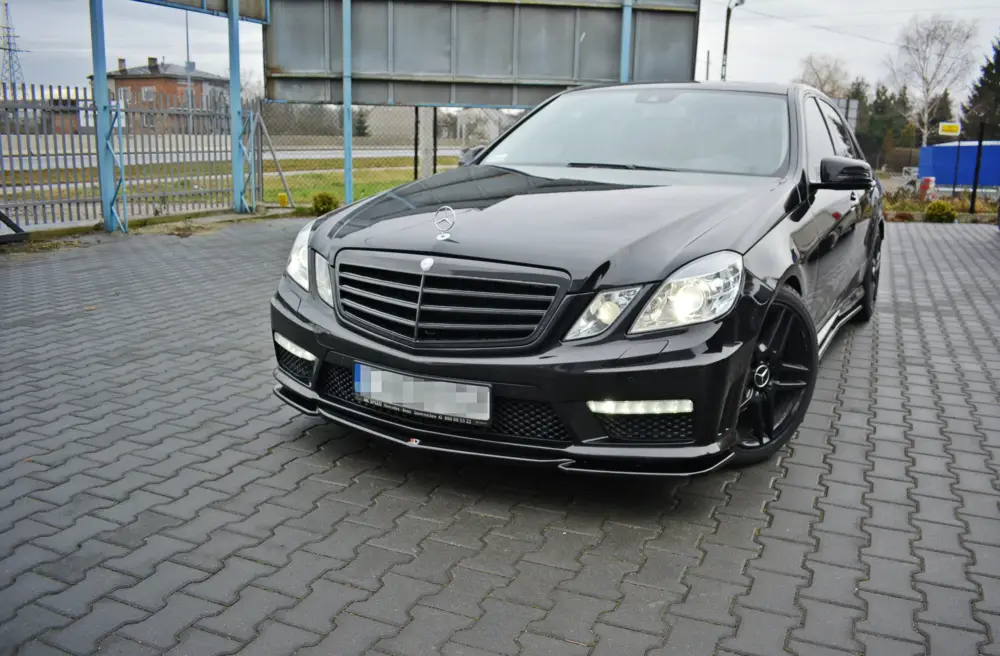 Maxton Design spoiler pod přední nárazník ver.1 pro Mercedes třída E w212/AMG, černý lesklý plast ABS Časově Omezené