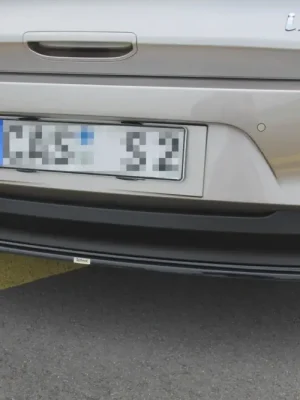 Autentický Maxton Design středový spoiler pod zadní nárazník bez žebrování pro Hyundai I30 Mk3, černý lesklý plast ABS
