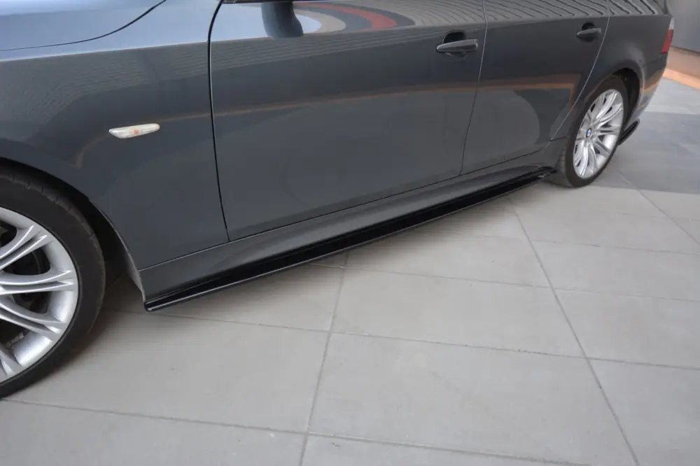 Maxton Design difuzory pod boční prahy pro BMW řada 5 E60, E61, černý lesklý plast ABS, M-Pack Omezená Nabídka