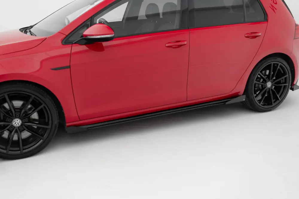 Zlevněný Maxton Design "Racing durability" difuzory pod boční prahy s křidélky pro Volkswagen Golf R Mk7 Facelift, plast ABS bez povrchové úpravy