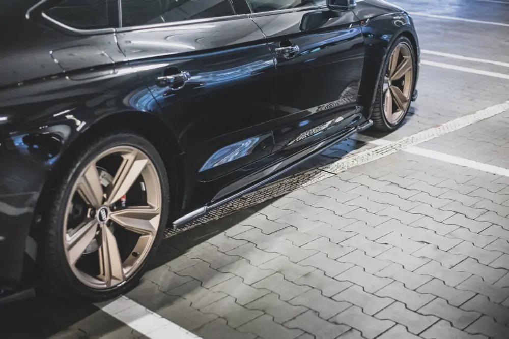 Víkendová Akce Maxton Design difuzory pod boční prahy pro Audi RS5 F5, černý lesklý plast ABS, Sportback