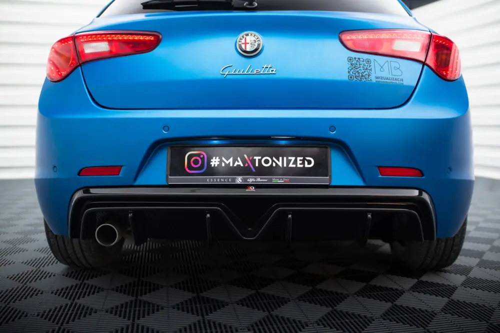 Maxton Design vložka zadního nárazníku pro Alfa Romeo Giulietta Facelift, černý lesklý plast ABS, pro jednoduchou koncovku vlevo Omezená Nabídka