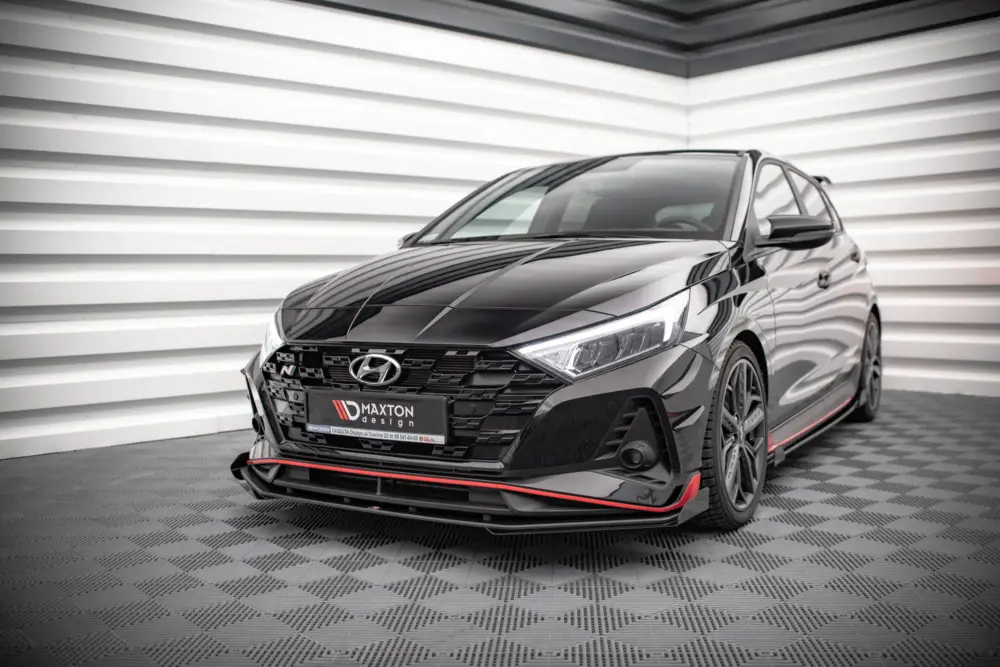 Must-Have Maxton Design "Street Pro" spoiler pod přední nárazník s křidélky ver.1 pro Hyundai i20 N Mk3, plast ABS bez povrchové úpravy, s červenou linkou