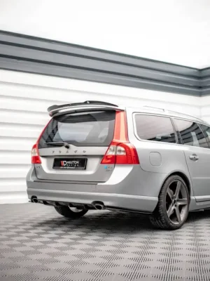 Výprodej Maxton Design vložka zadního nárazníku pro Volvo V70 Mk3, černý lesklý plast ABS