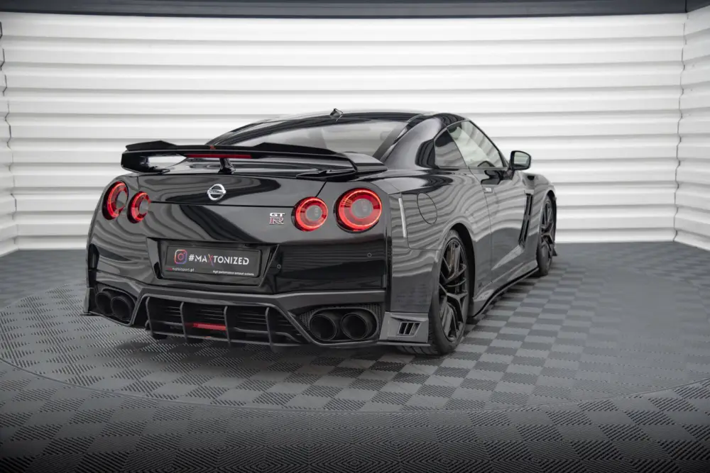 Maxton Design "Street Pro" difuzor zadního nárazníku pro Nissan GT-R R35 Facelift, plast ABS bez povrchové úpravy, s černou a červenou linkou Cenový Hit