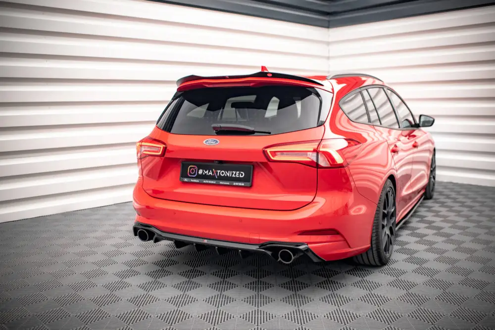 Maxton Design vložka zadního nárazníku ver.2 pro Ford Focus ST Mk4, černý lesklý plast ABS, Estate Výhodná Nabídka