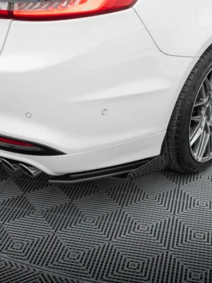 Autentický Maxton Design "Street Pro" boční difuzory pod zadní nárazník s křidélky pro Ford Mondeo Mk5 Facelift, plast ABS bez povrchové úpravy, s červenou linkou, Sport