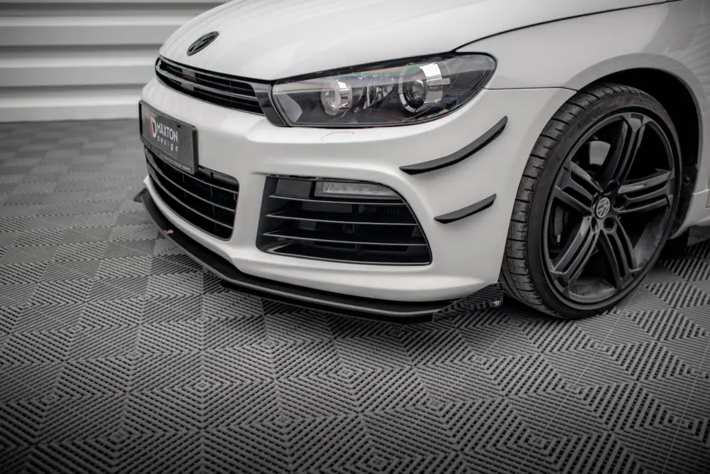 Maxton Design rohové spoilery pod přední nárazník pro Volkswagen Scirocco R Mk3, plast ABS bez povrchové úpravy Tovární Cena