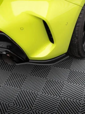 Výprodej Maxton Design "Street Pro" boční difuzory pod zadní nárazník v.2 pro BMW řada 1 F40, plast ABS bez povrchové úpravy, s červenou linkou, M-Pack / M135i