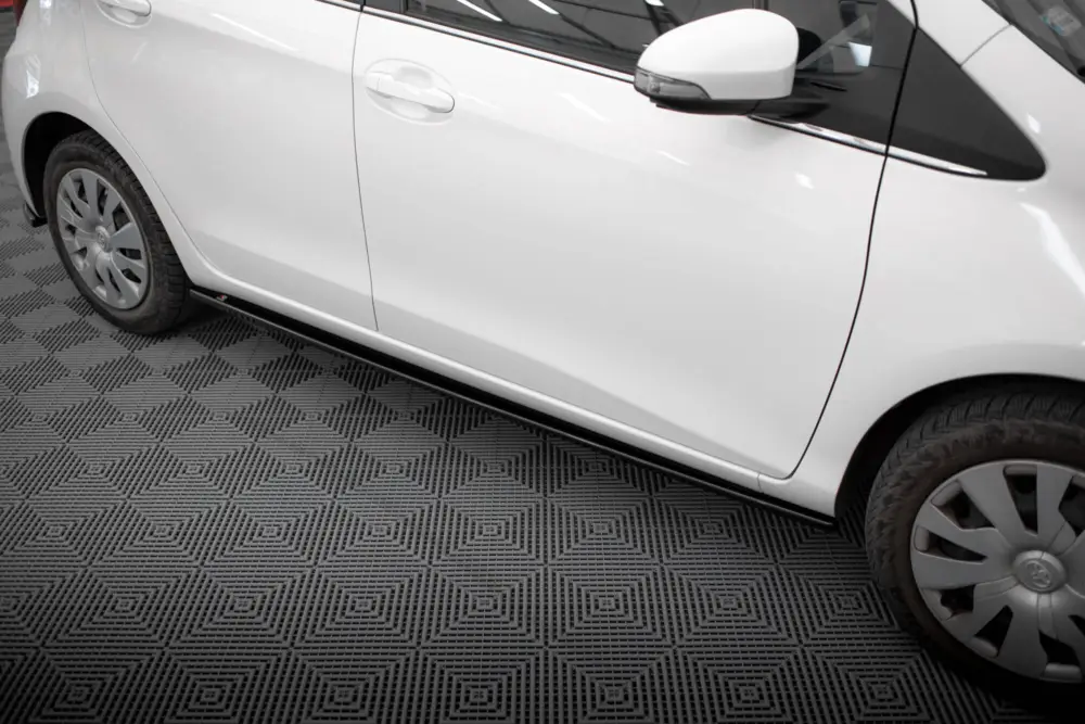 Maxton Design difuzory pod boční prahy pro Toyota Yaris Mk3 Facelift, černý lesklý plast ABS Super Cena