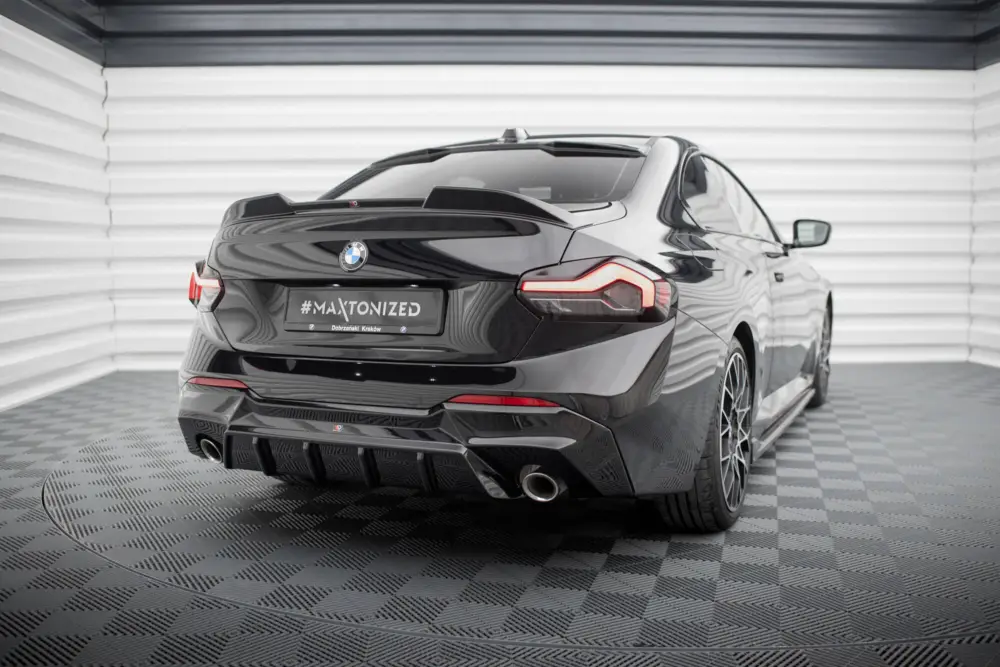 Maxton Design vložka zadního nárazníku pro BMW řada 2 G42 Standard, černý lesklý plast ABS Finální Výprodej