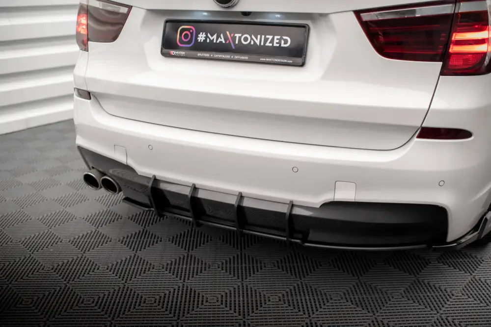Maxton Design "Street Pro" difuzor zadního nárazníku pro BMW X3 F25 M-Pack, plast ABS bez povrchové úpravy, s černou a červenou linkou Výprodej