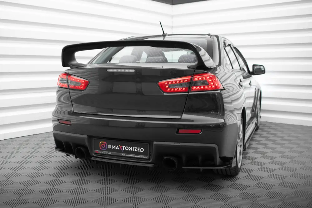Cenově Výhodný Maxton Design "Street Pro" difuzor zadního nárazníku pro Mitsubishi Lancer Evo Mk10, plast ABS bez povrchové úpravy, s červenou linkou