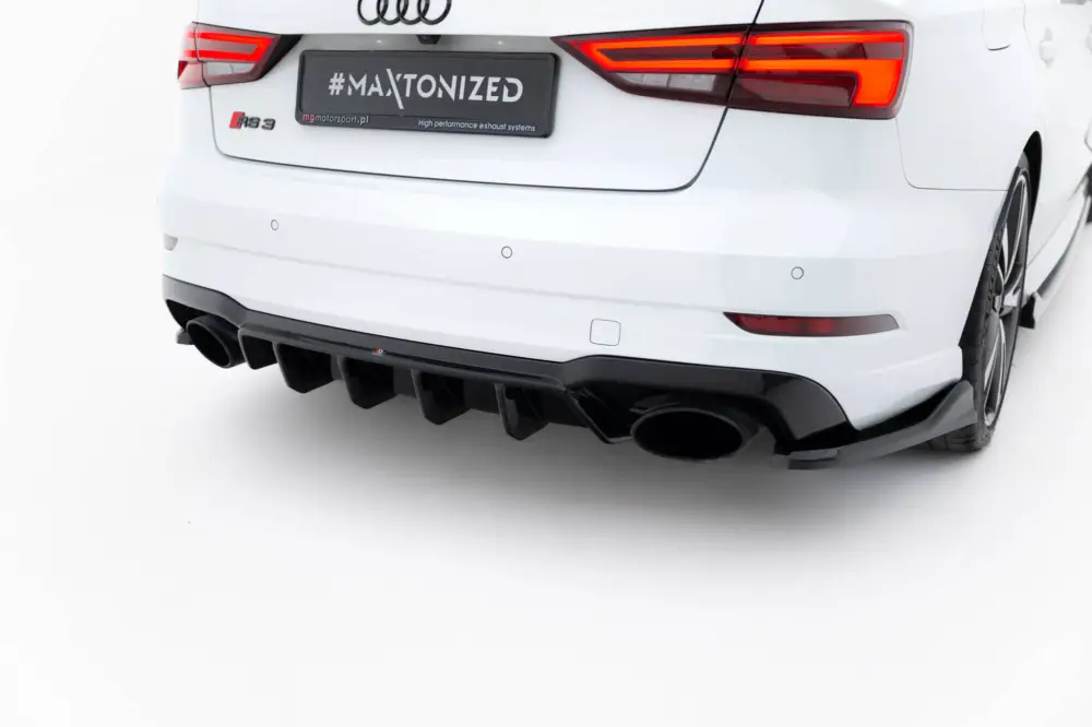 Maxton Design vložka zadního nárazníku ver.2 pro Audi RS3 8V FL, černý lesklý plast ABS, Sedan Expresní Doručení