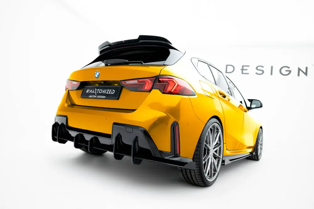 Maxton Design ''Street Pro'' difuzory pod boční prahy s křidélky pro BMW řada 1 F70, plast ABS bez povrchové úpravy, M-Pack, s černou a červenou linkou Finální Výprodej