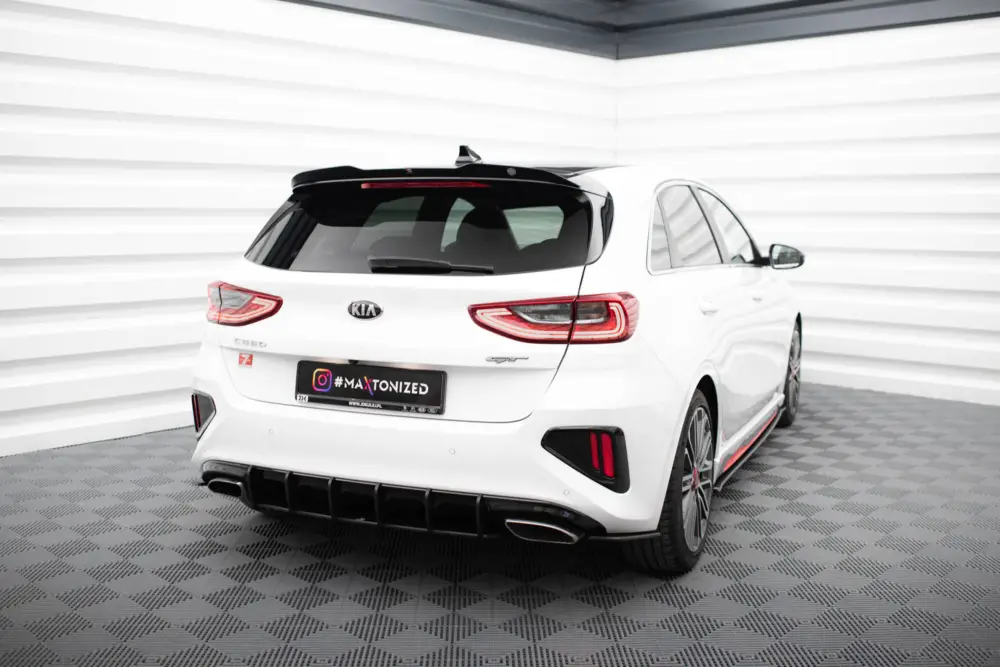 Oblíbený Maxton Design "Street Pro" difuzor zadního nárazníku pro Kia Cee'd Mk 3/ProCeed GT, plast ABS bez povrchové úpravy, s černou a červenou linkou