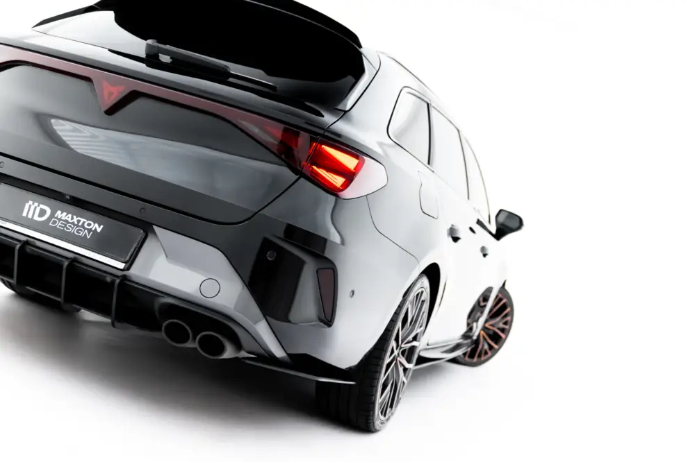 Poslední Šance Maxton Design "Street Pro" boční difuzory pod zadní nárazník pro Cupra Leon ST Mk1 Facelift, plast ABS bez povrchové úpravy, s červenou linkou