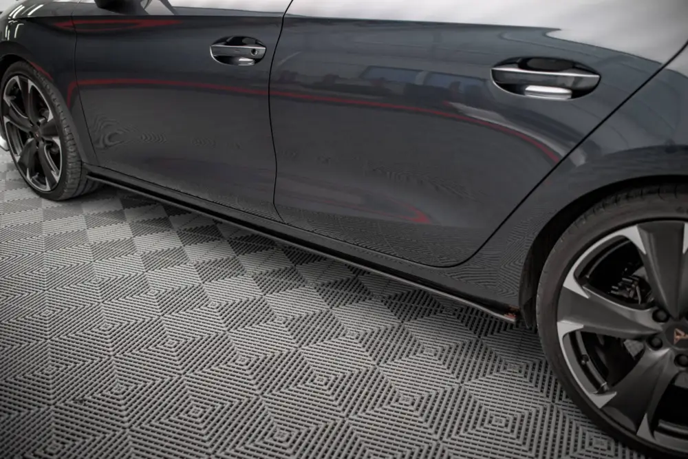 Autentický Maxton Design "Street Pro" difuzory pod boční prahy pro Cupra Leon ST Mk1, Mk1 Facelift, plast ABS bez povrchové úpravy