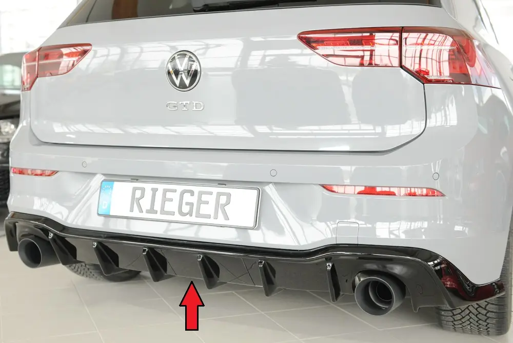 Rieger vložka zadního nárazníku pro Volkswagen Golf 8 GTI 5-dvéř., plast ABS lakovaný do černé lesklé barvy, pro vozidla s originálním tažným zařízením (otočným) Víkendová Akce