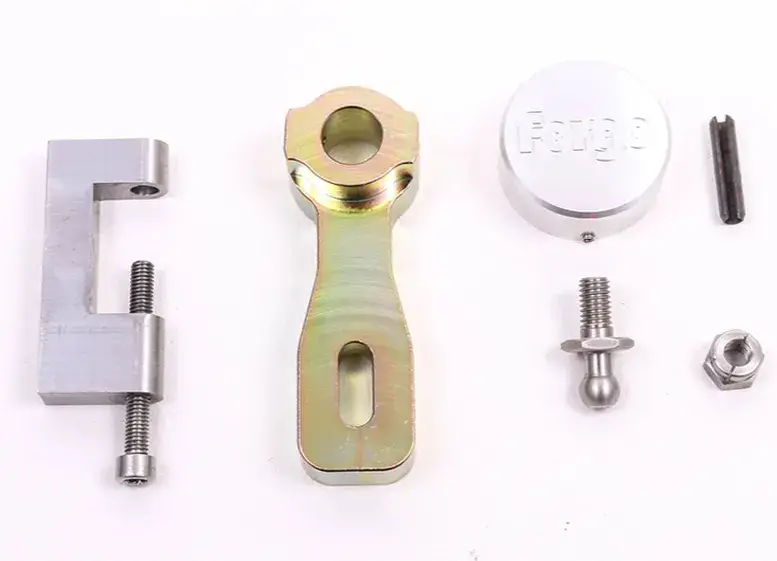 Časově Omezené Forge Motorsport zkrácené řazení Short Shifter pro Ford Focus ST250 Mk3, r.v. 2010-2015