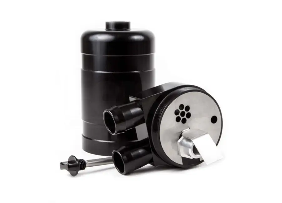 Forge Motorsport Oil Catch Tank sada pro Volkswagen Scirocco 2.0, r.v. -2016 Originální