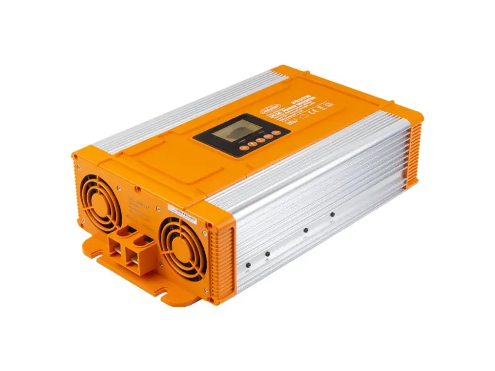 Značkový Sinusový měnič napětí z 12/230V, 2000W/displej