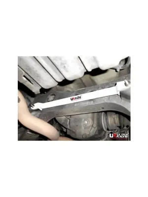 Rear Lower Tiebar Ultra Racing for BMW 3 05+ E90 (320/325) Ihned K Objednání