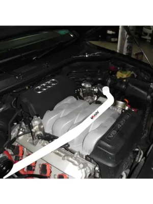 Víkendová Akce Front Upper Strutbar Ultra Racing for Audi Q7 4.2 08+